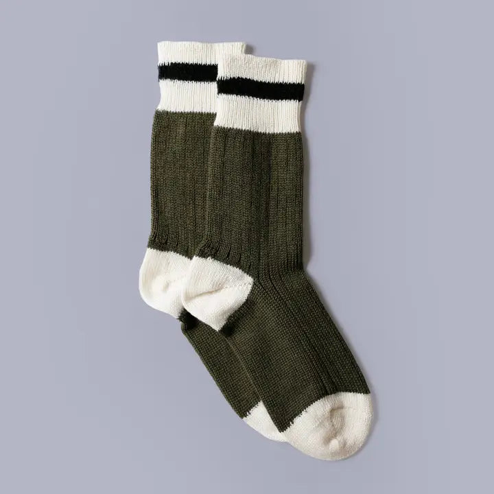 MUTTONHEAD - Chaussettes De Montagne - Olive Ligne noir