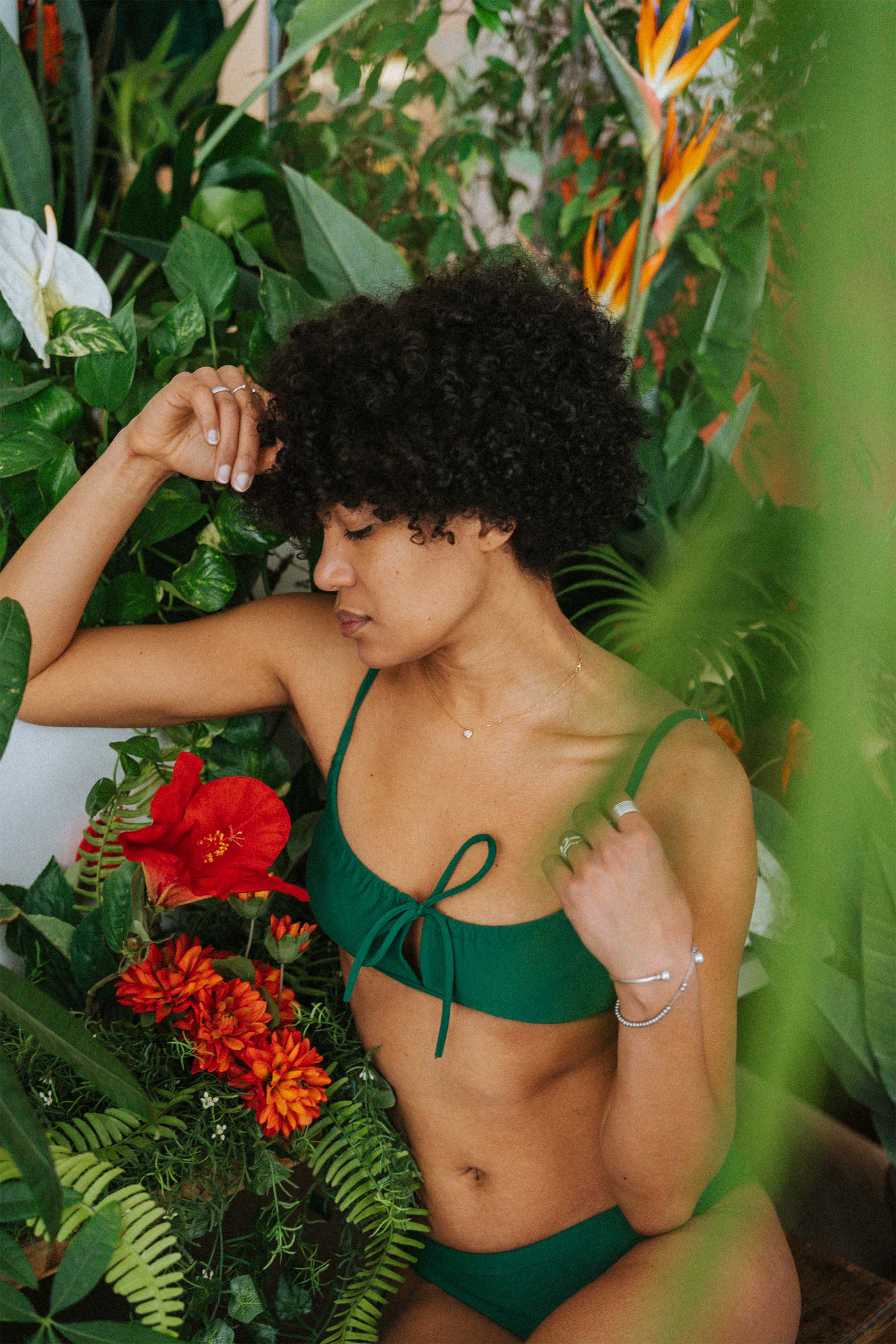 OPHELIA - Bikini top in Forest green