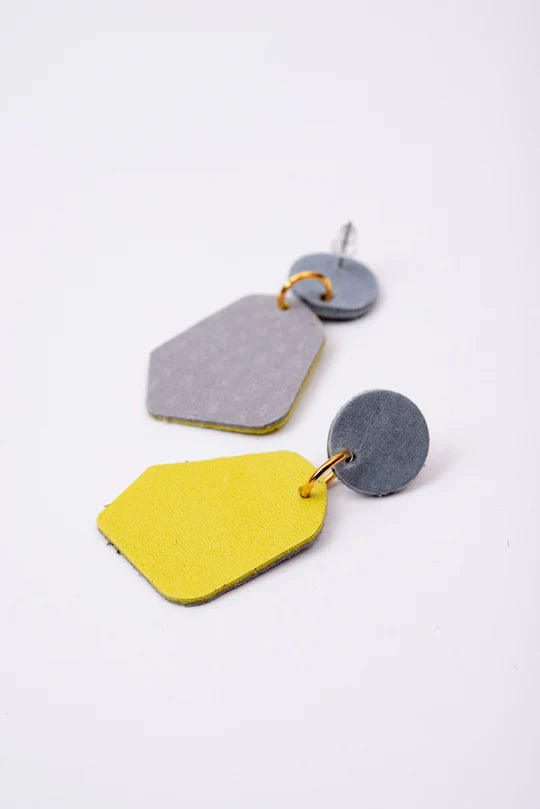 VEINAGE - Earrings - Delima