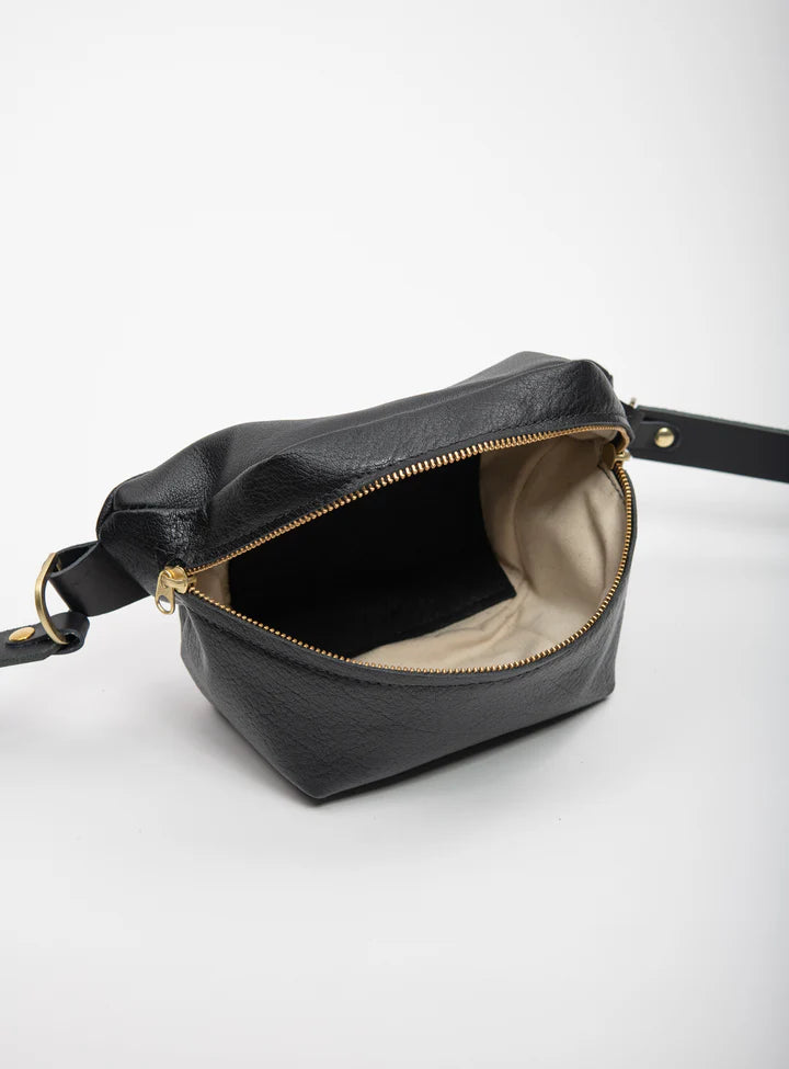 VEINAGE - Musa - Leather fanny pack