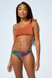 MARGOT - Bikini top in Bronze orange - Selfish swimwear Top